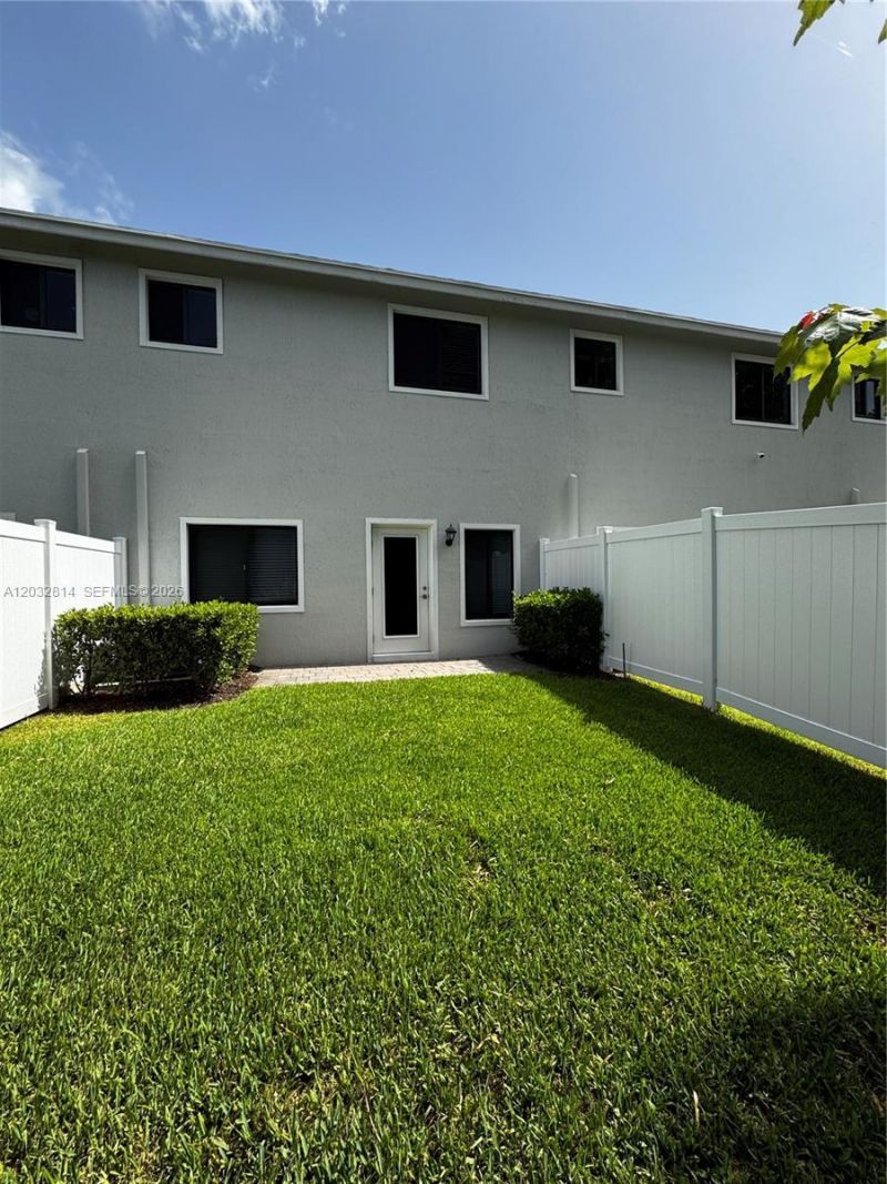 4860 Dillion St, Unit 4860, Lake Worth, FL 33463 Photo