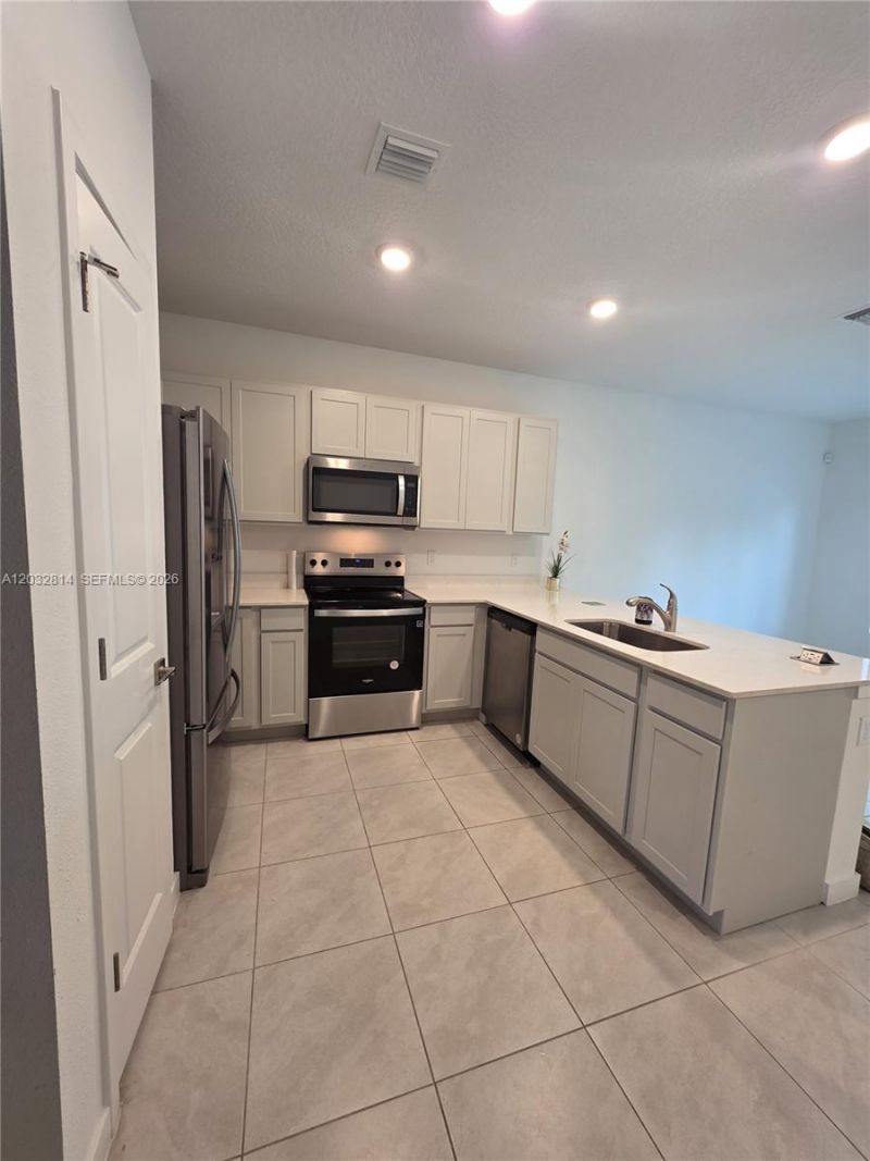 4860 Dillion St , Unit 4860, Lake Worth, FL 33463 Photo