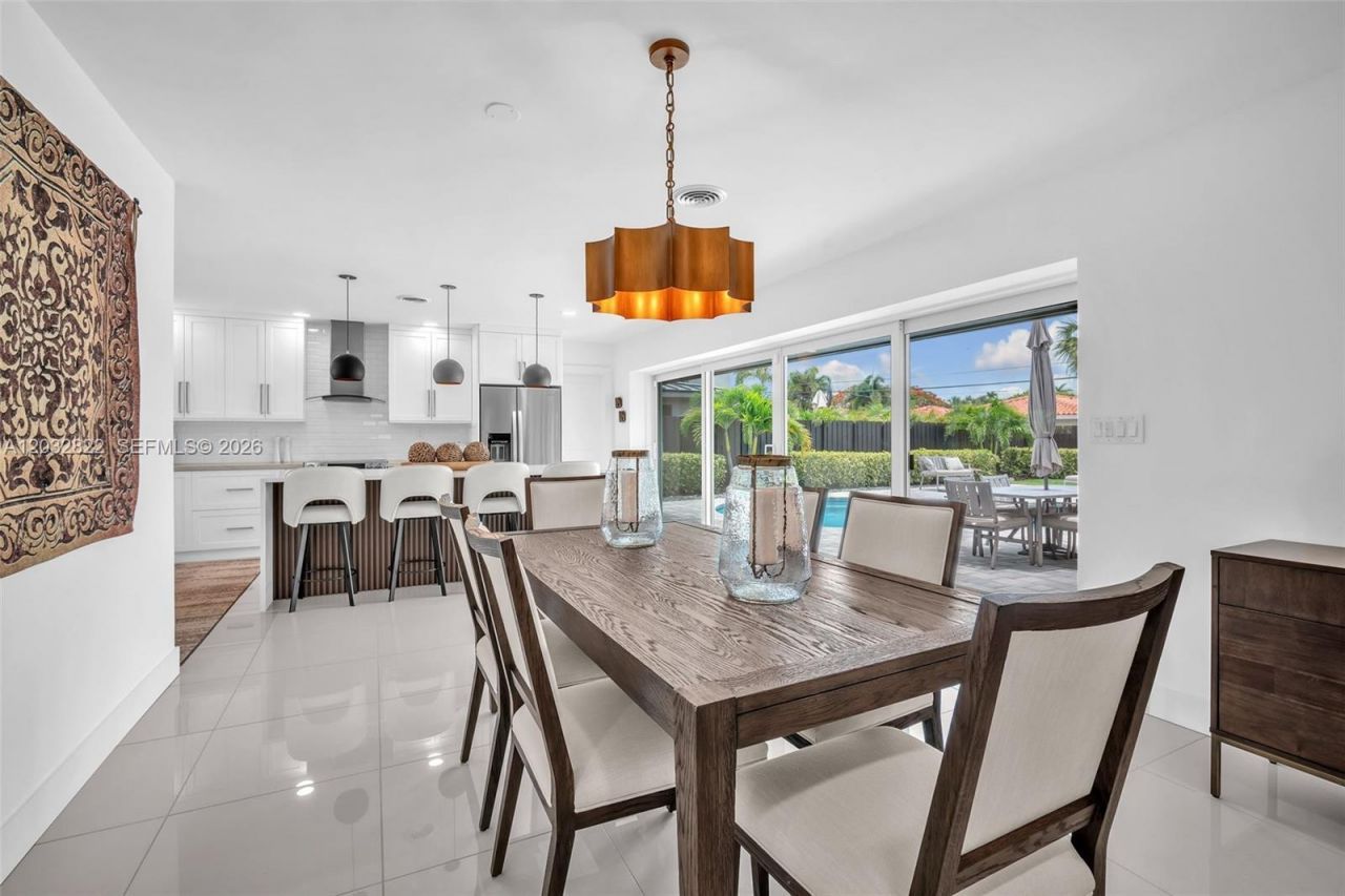 2104 NE 63rd St , Fort Lauderdale, FL 33308 Photo