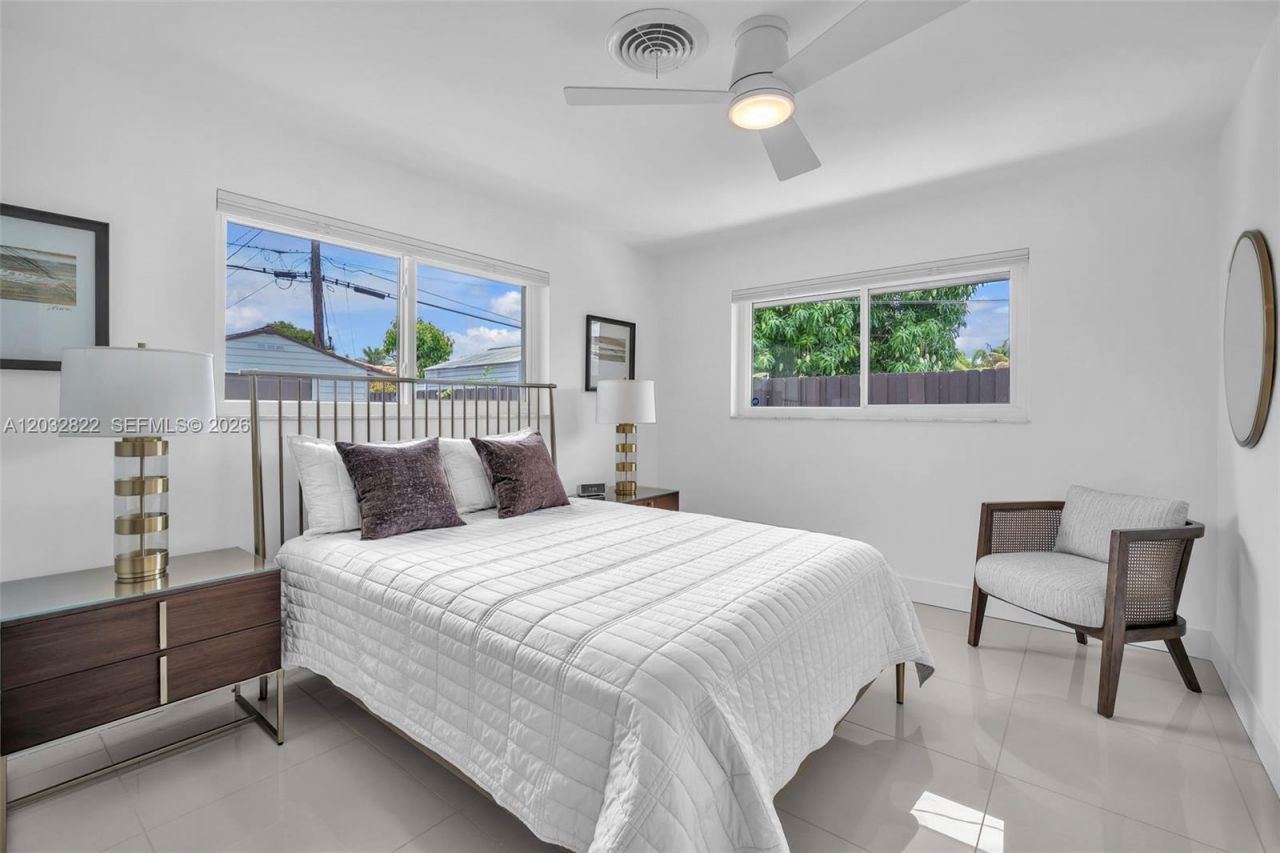 2104 NE 63rd St , Fort Lauderdale, FL 33308 Photo