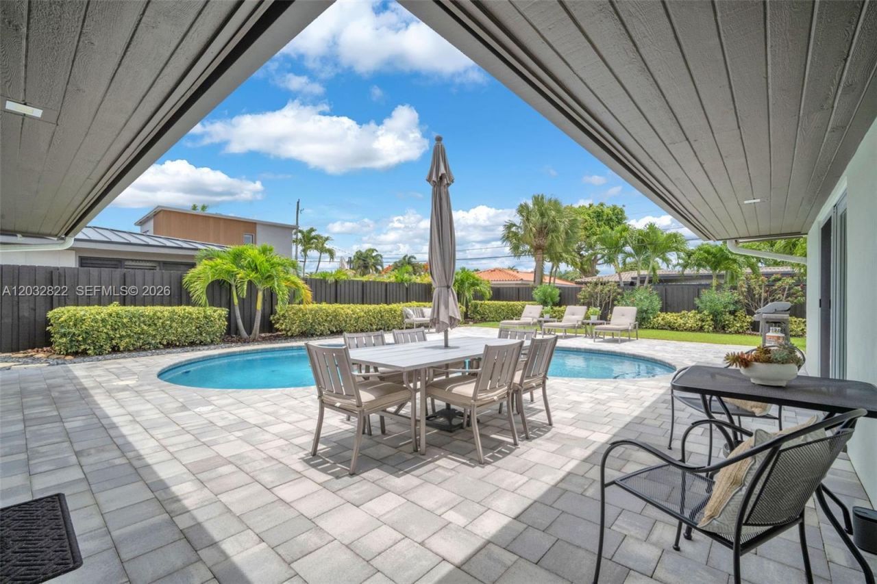 2104 NE 63rd St , Fort Lauderdale, FL 33308 Photo