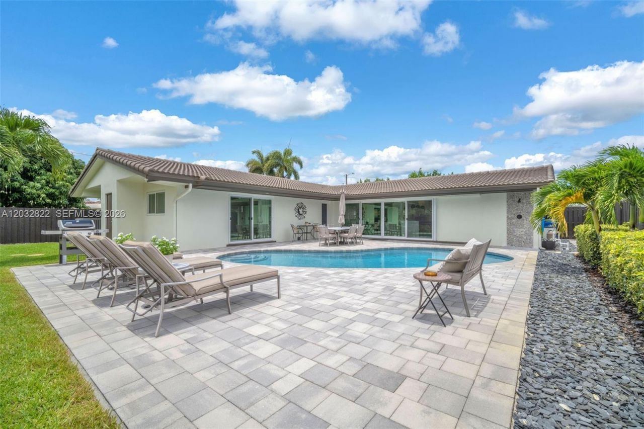 2104 NE 63rd St , Fort Lauderdale, FL 33308 Photo