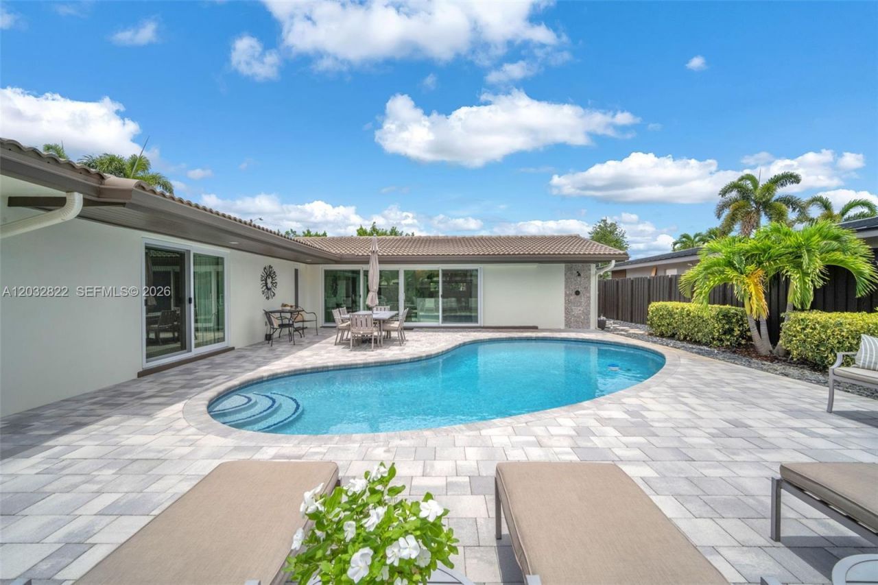 2104 NE 63rd St , Fort Lauderdale, FL 33308 Photo