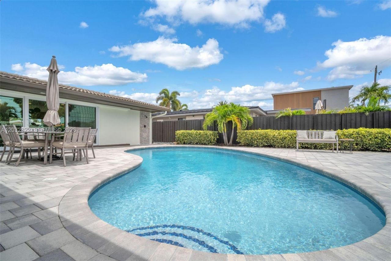 2104 NE 63rd St , Fort Lauderdale, FL 33308 Photo