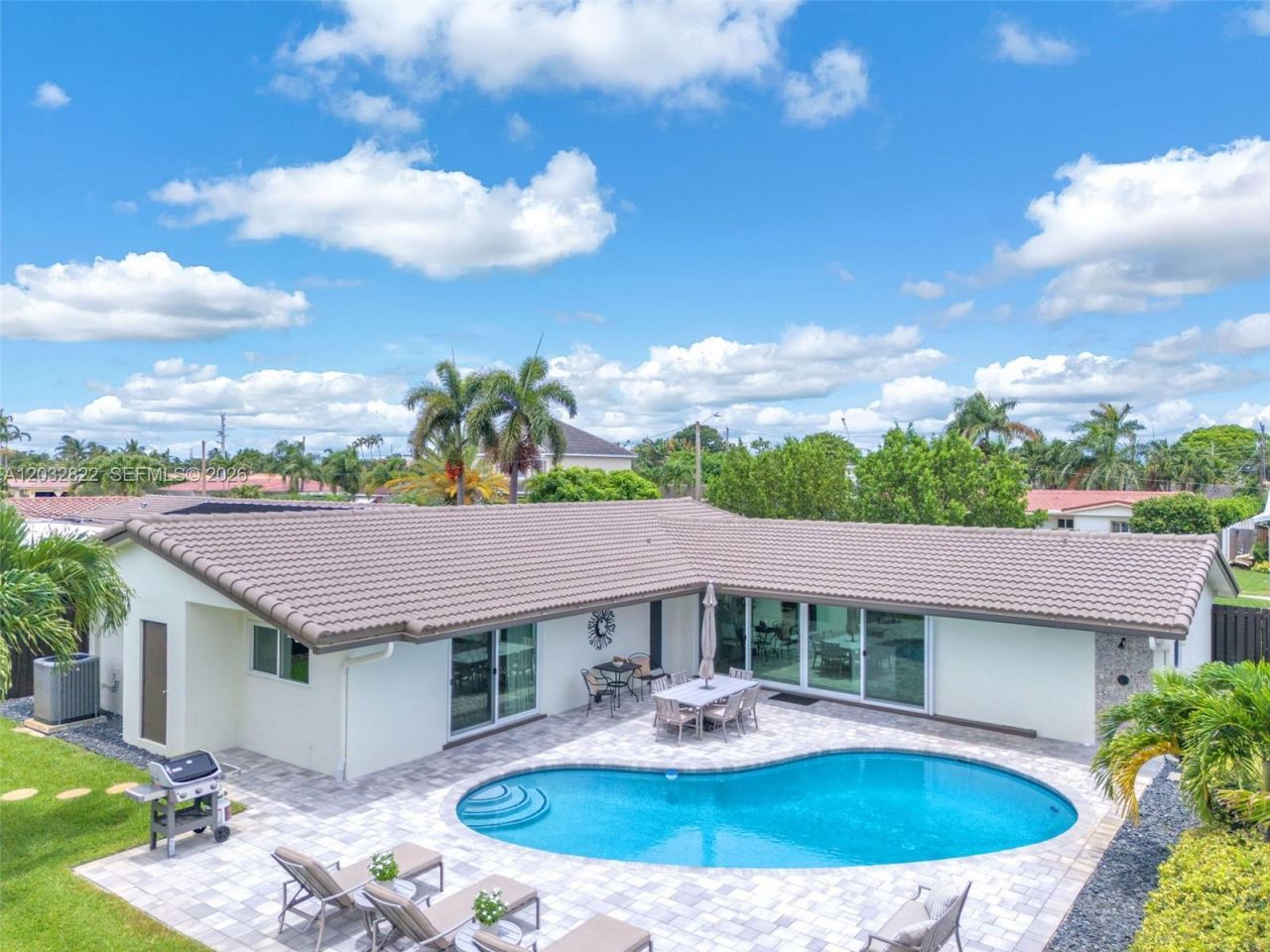 2104 NE 63rd St , Fort Lauderdale, FL 33308 Photo