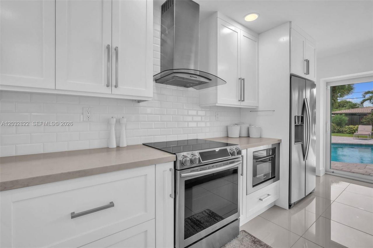 2104 NE 63rd St , Fort Lauderdale, FL 33308 Photo