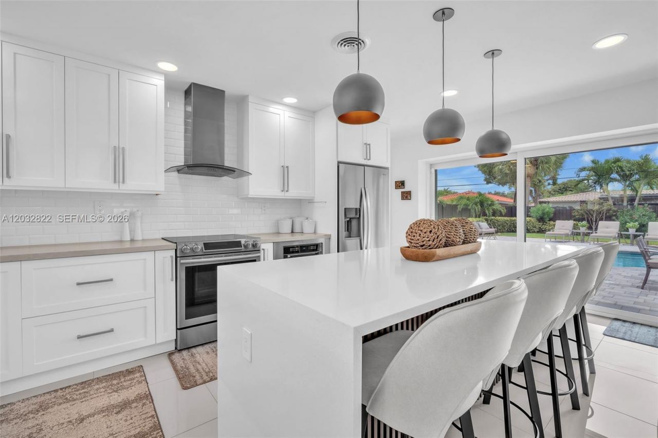 2104 NE 63rd St , Fort Lauderdale, FL 33308 Photo