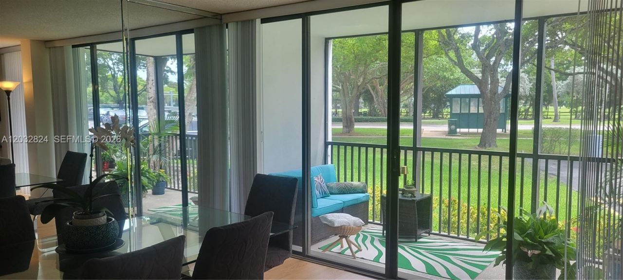 3401 N Country Club Dr , Unit 110, Aventura, FL 33180 Photo