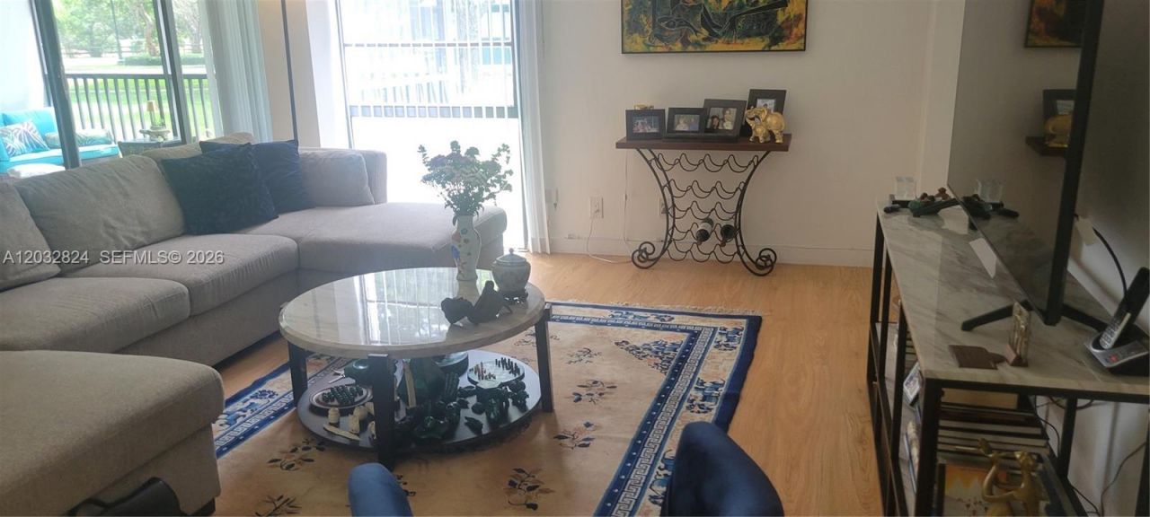 3401 N Country Club Dr , Unit 110, Aventura, FL 33180 Photo