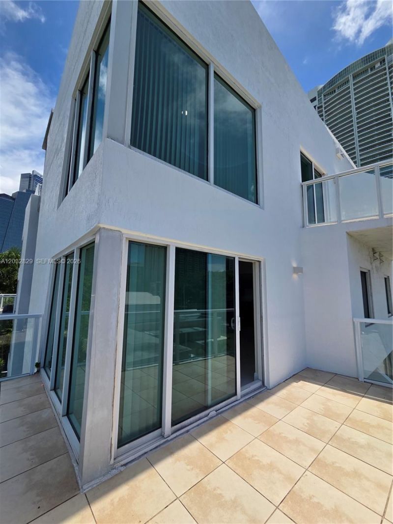 1650 Brickell Ave, Unit 206, Miami, FL 33129 Photo