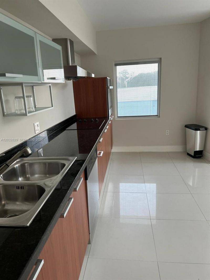 1650 Brickell Ave , Unit 206, Miami, FL 33129 Photo