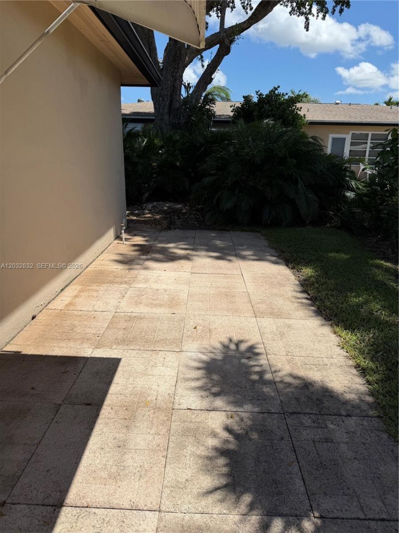 1042 North Dr , Unit A, Delray Beach, FL 33445 Photo