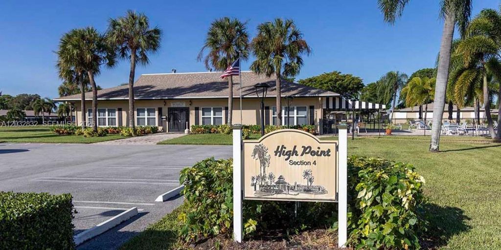 1042 North Dr , Unit A, Delray Beach, FL 33445 Photo