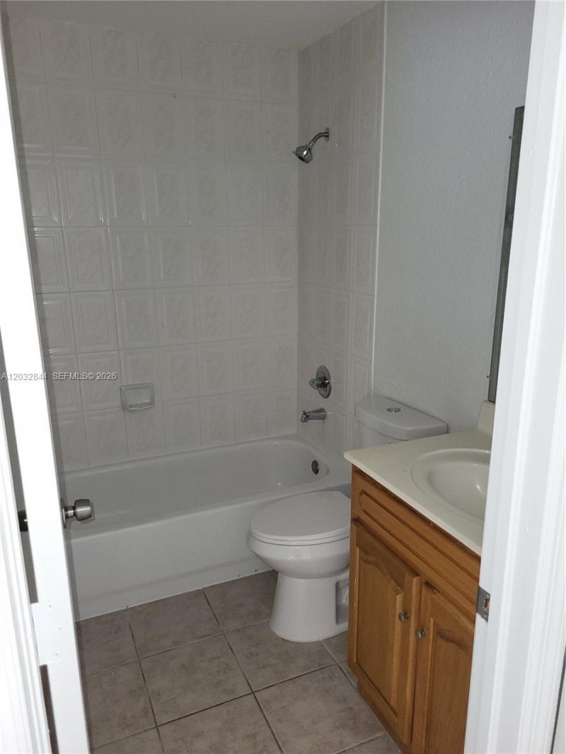 31 NE 13th Ave , Unit 5, Homestead, FL 33033 Photo