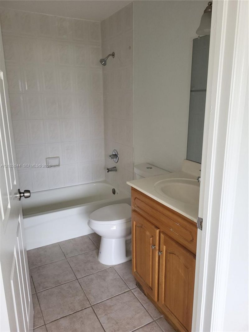 31 NE 13th Ave , Unit 5, Homestead, FL 33033 Photo