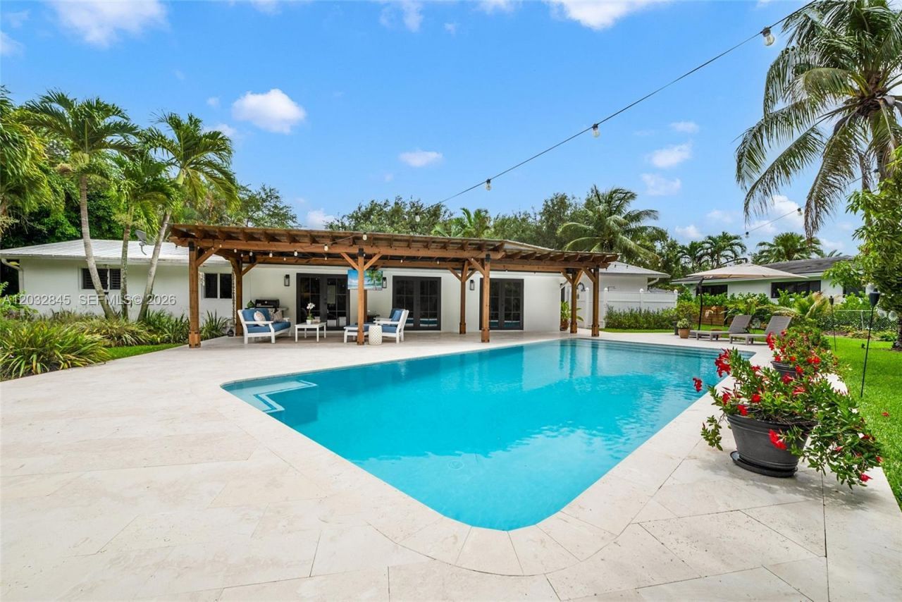 7345 SW 122nd St , Pinecrest, FL 33156 Photo