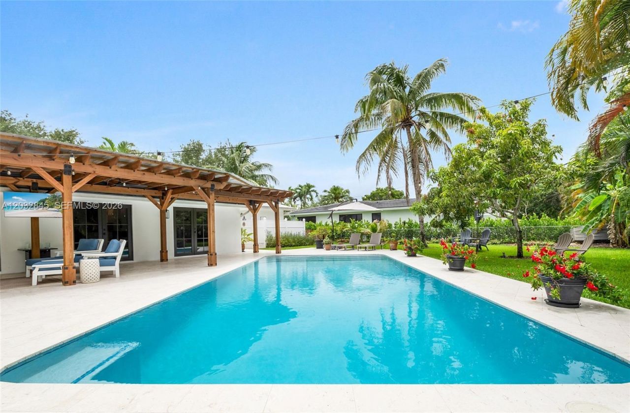 7345 SW 122nd St , Pinecrest, FL 33156 Photo