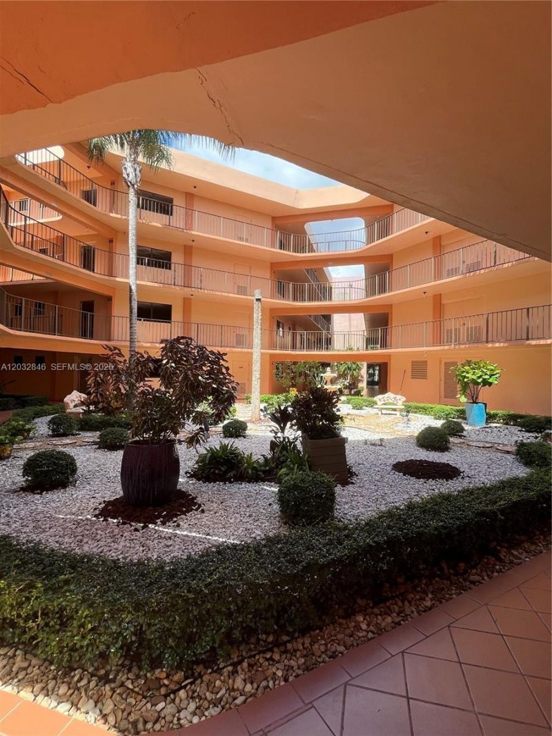 8600 SW 133rd Ave Rd, Unit 304, Miami, FL 33183 Photo