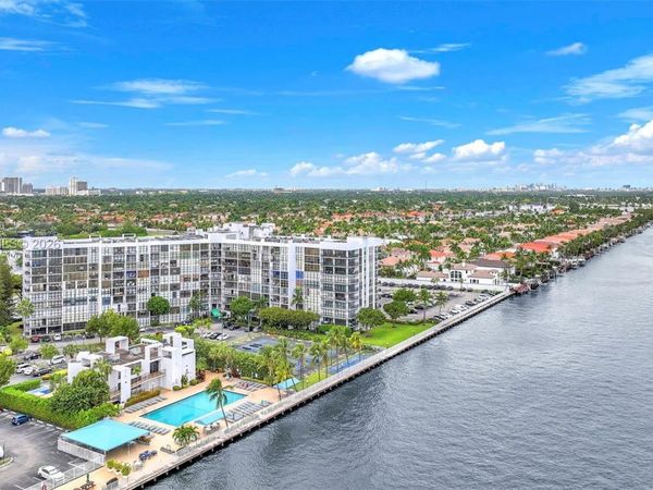 1000 Parkview Dr , Unit 229, Hallandale Beach, FL 33009