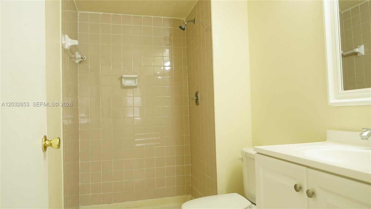 15326 SW 72nd St , Unit 11-14, Miami, FL 33193 Photo