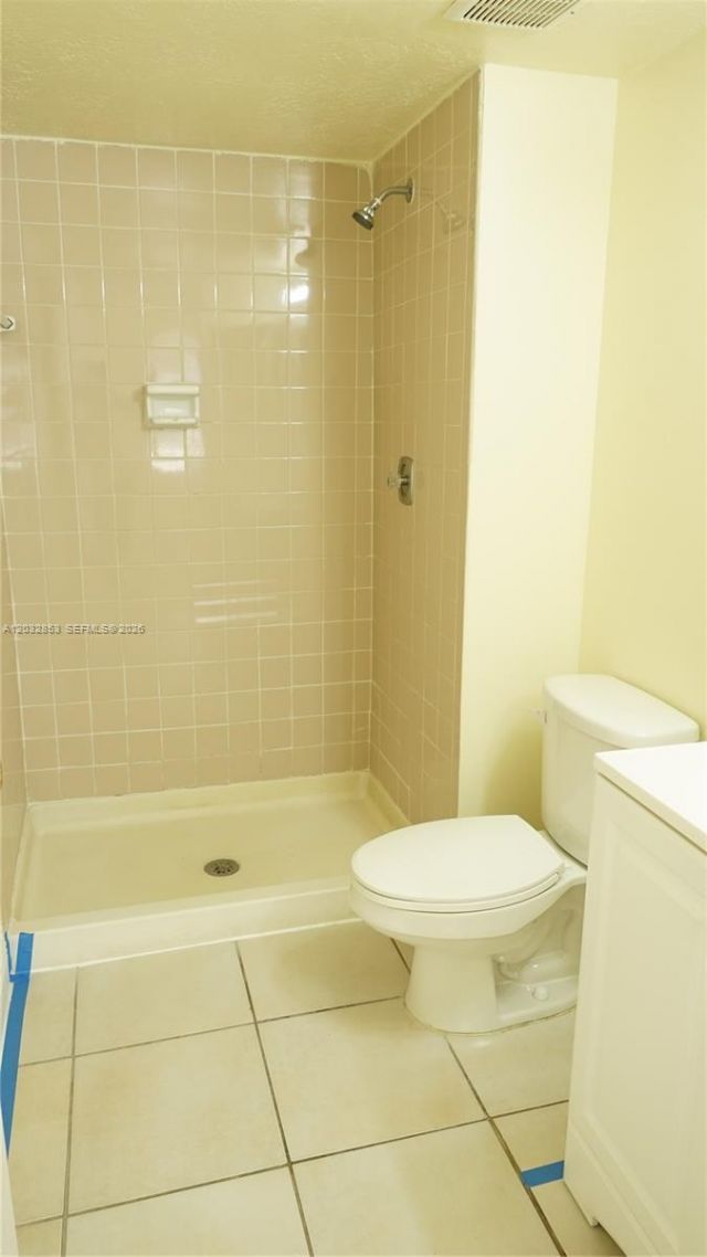 15326 SW 72nd St , Unit 11-14, Miami, FL 33193 Photo