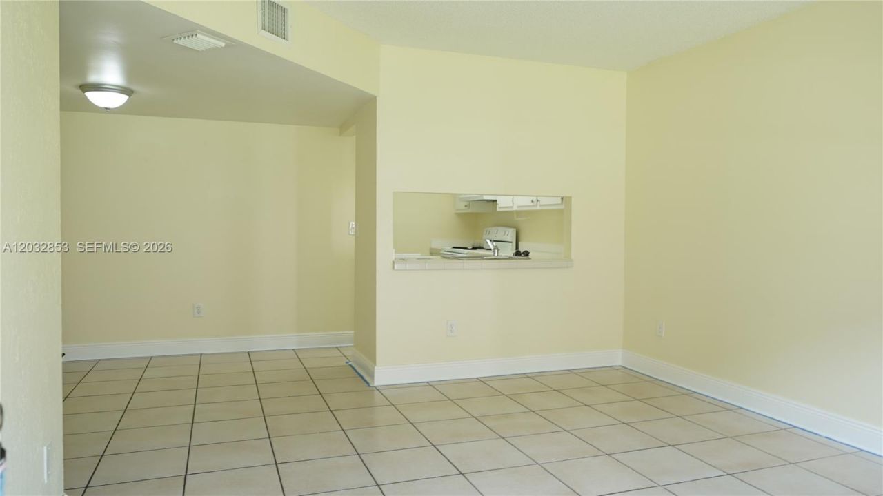 15326 SW 72nd St , Unit 11-14, Miami, FL 33193 Photo