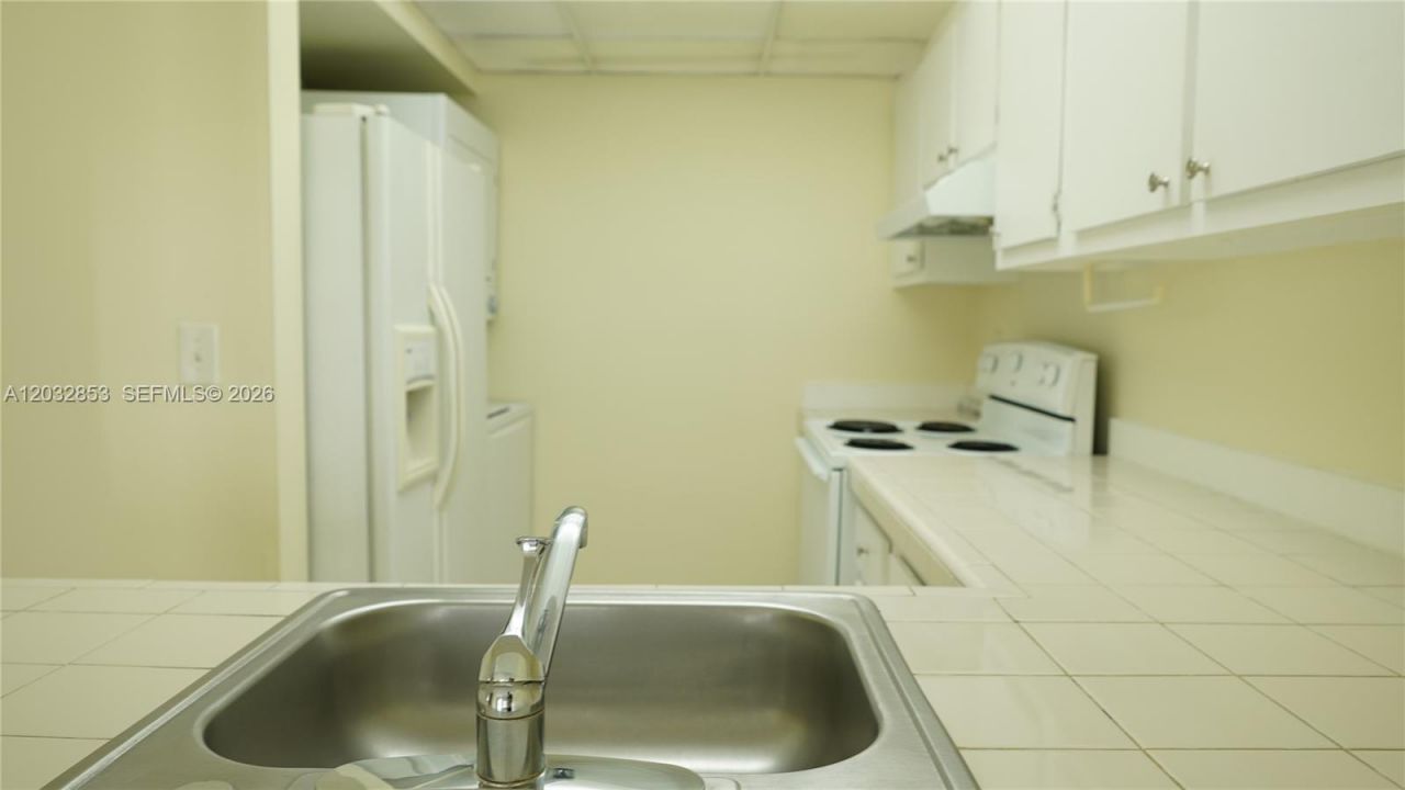 15326 SW 72nd St , Unit 11-14, Miami, FL 33193 Photo