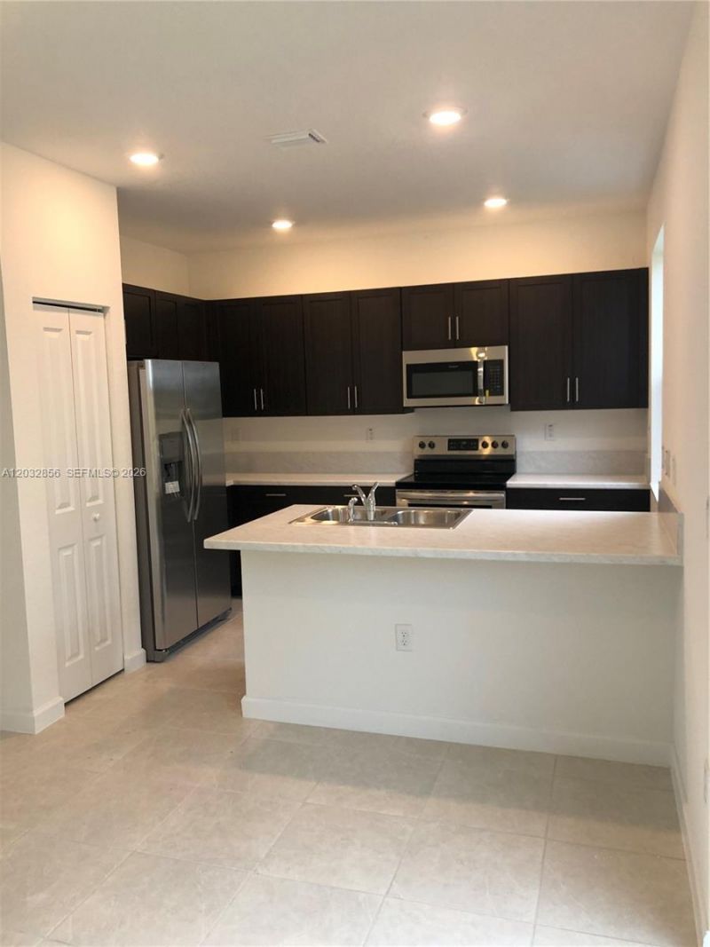 2610 SE 13th St , Homestead, FL 33035 Photo
