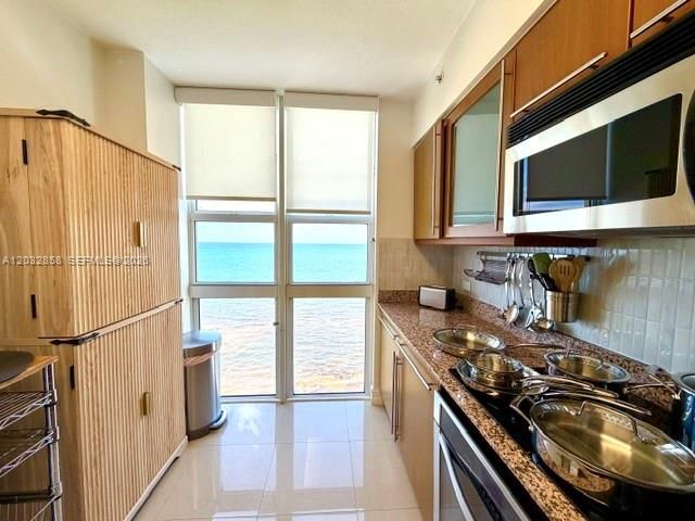 2080 S Ocean Dr, Unit 1512, Hallandale Beach, FL 33009 Photo