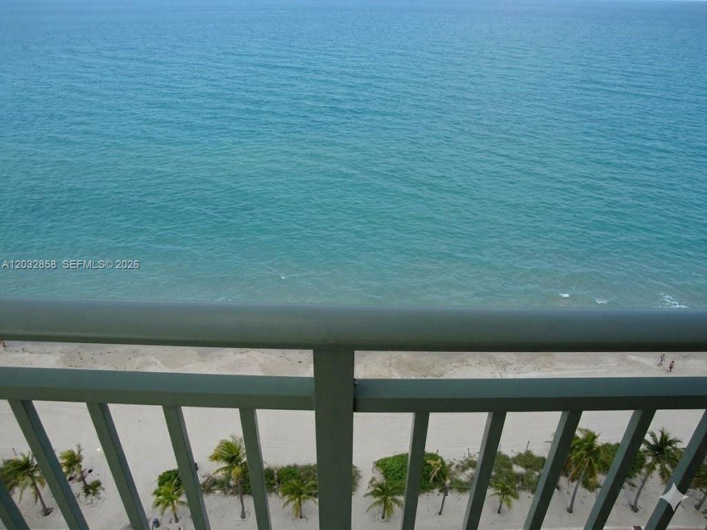 2080 S Ocean Dr, Unit 1512, Hallandale Beach, FL 33009 Photo
