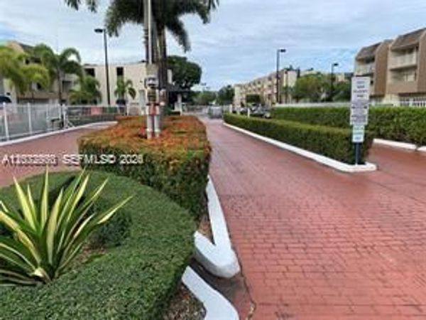 7727 SW 86th St , Unit A1-301, Miami, FL 33143