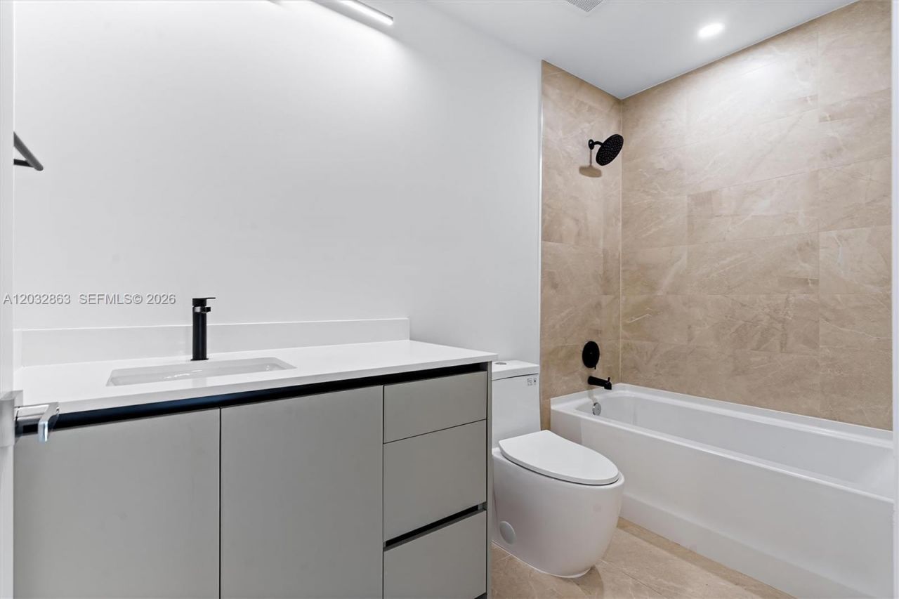 1537 NW 94th Way , Unit 5, Coral Springs, FL 33071 Photo