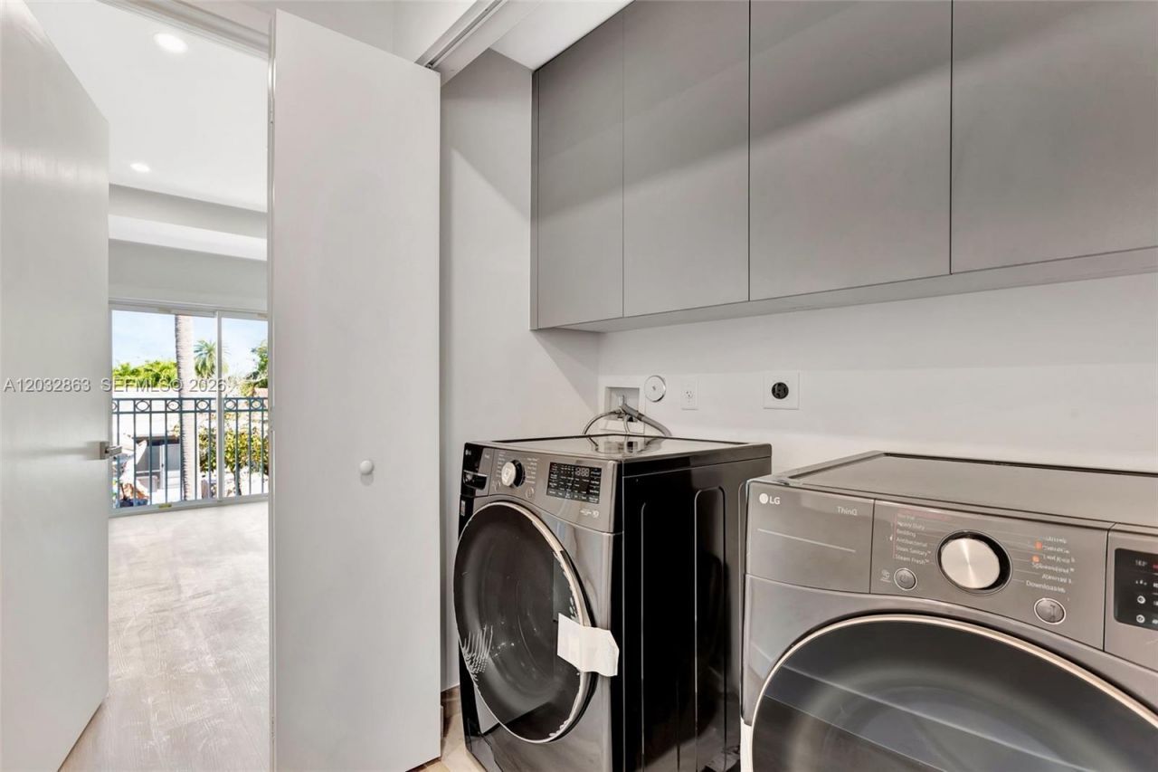 1537 NW 94th Way , Unit 5, Coral Springs, FL 33071 Photo