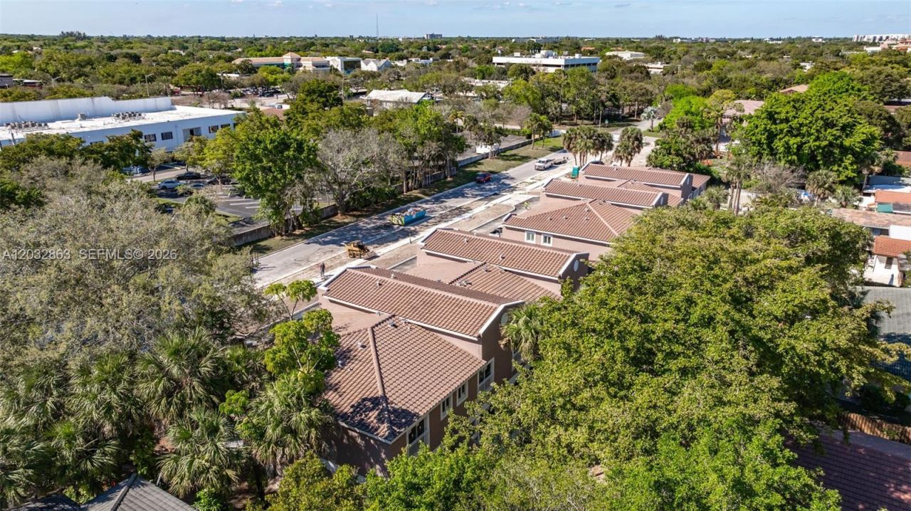 1537 NW 94th Way , Unit 5, Coral Springs, FL 33071 Photo