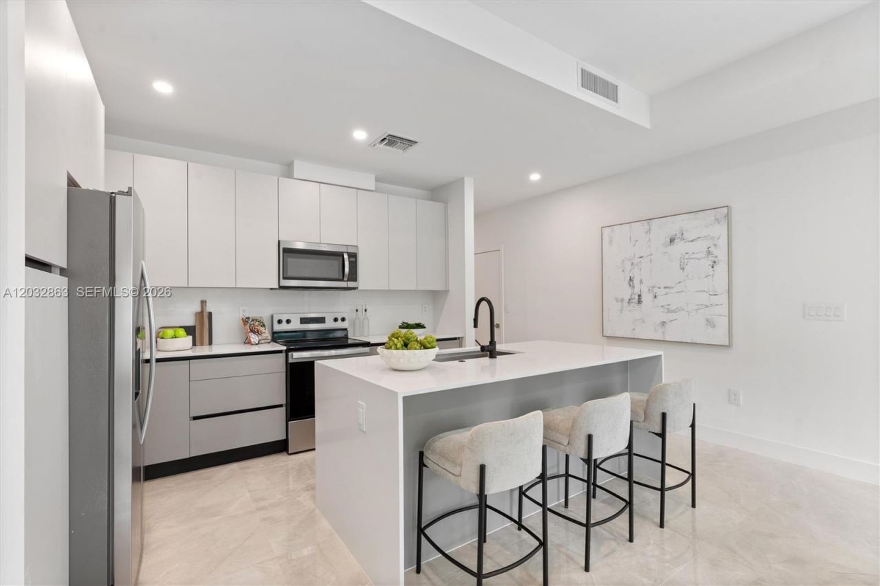 1537 NW 94th Way , Unit 5, Coral Springs, FL 33071 Photo