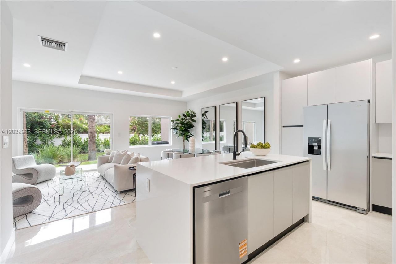 1537 NW 94th Way , Unit 5, Coral Springs, FL 33071 Photo