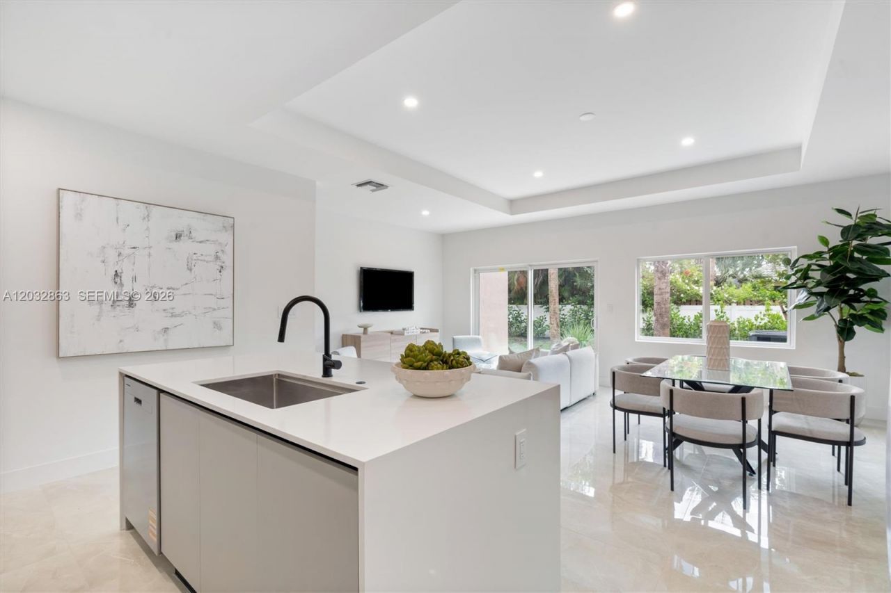 1537 NW 94th Way , Unit 5, Coral Springs, FL 33071 Photo