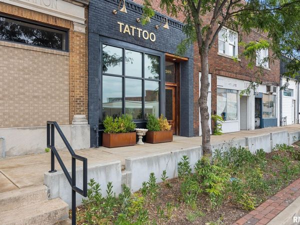 1209 SW ADAMS Street, Peoria, IL 61602