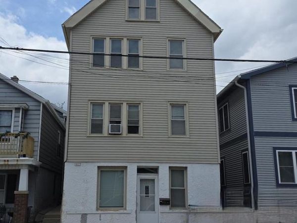 1817 N Humboldt AVENUE, Unit 1838 N Hum, Milwaukee, WI 53202