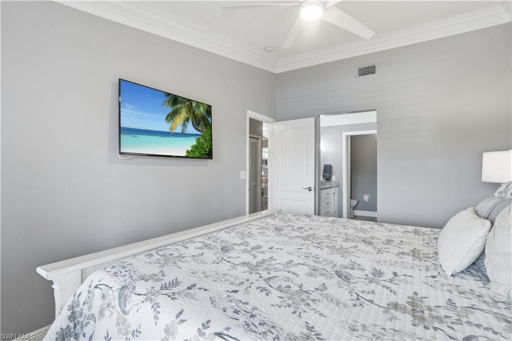 7360 Glenmoor Ln, Unit 304, Naples, FL 34104 Photo