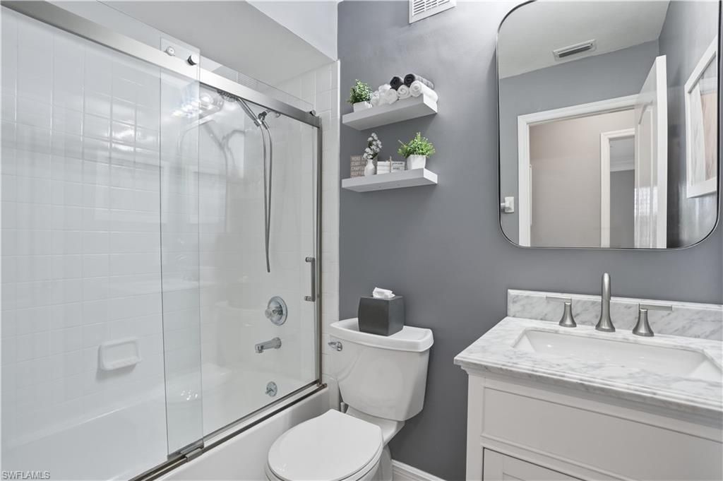 7360 Glenmoor Ln, Unit 304, Naples, FL 34104 Photo