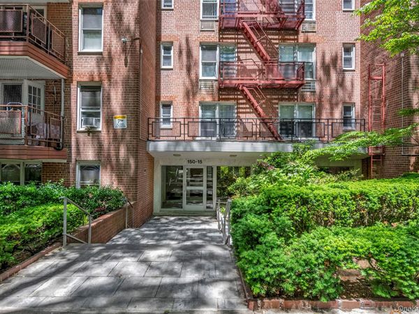 150-15 75th Avenue , Unit 6E, Kew Garden Hills, NY 11367
