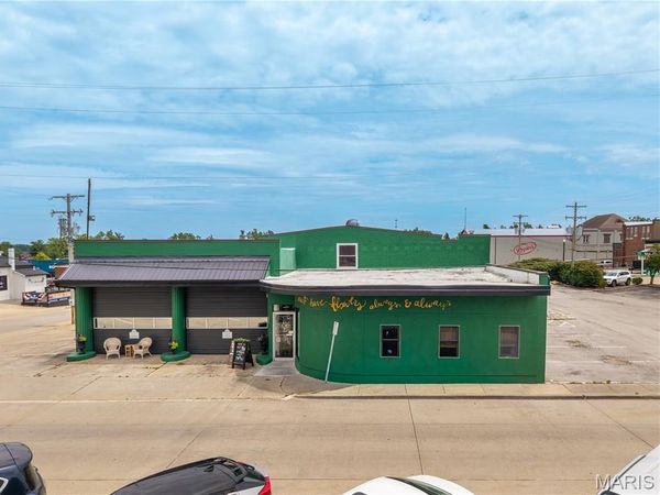 119 N Jackson Street , Perryville, MO 63775