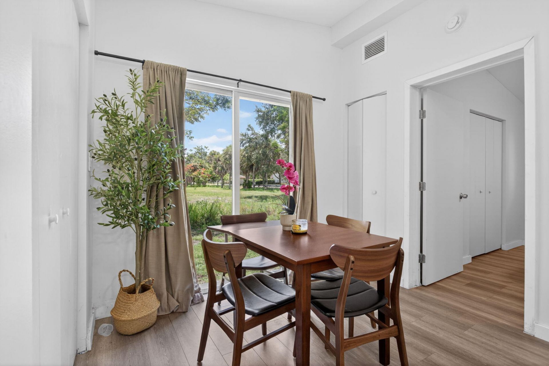 700 NW 17th Terrace, Pompano Beach, FL 33069 Photo