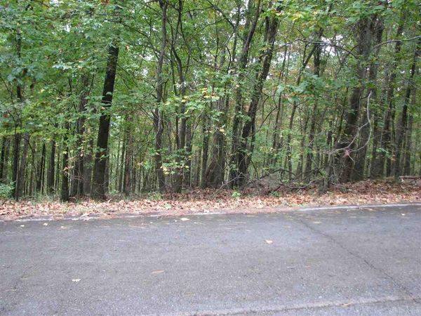 27 Lago Drive , Hot Springs Village, AR 71909