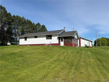 2598 County Route 6 , Hammond, NY 13646
