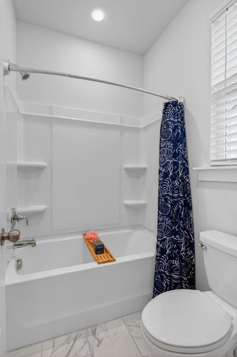 202 Ashworth Drive Photo 28