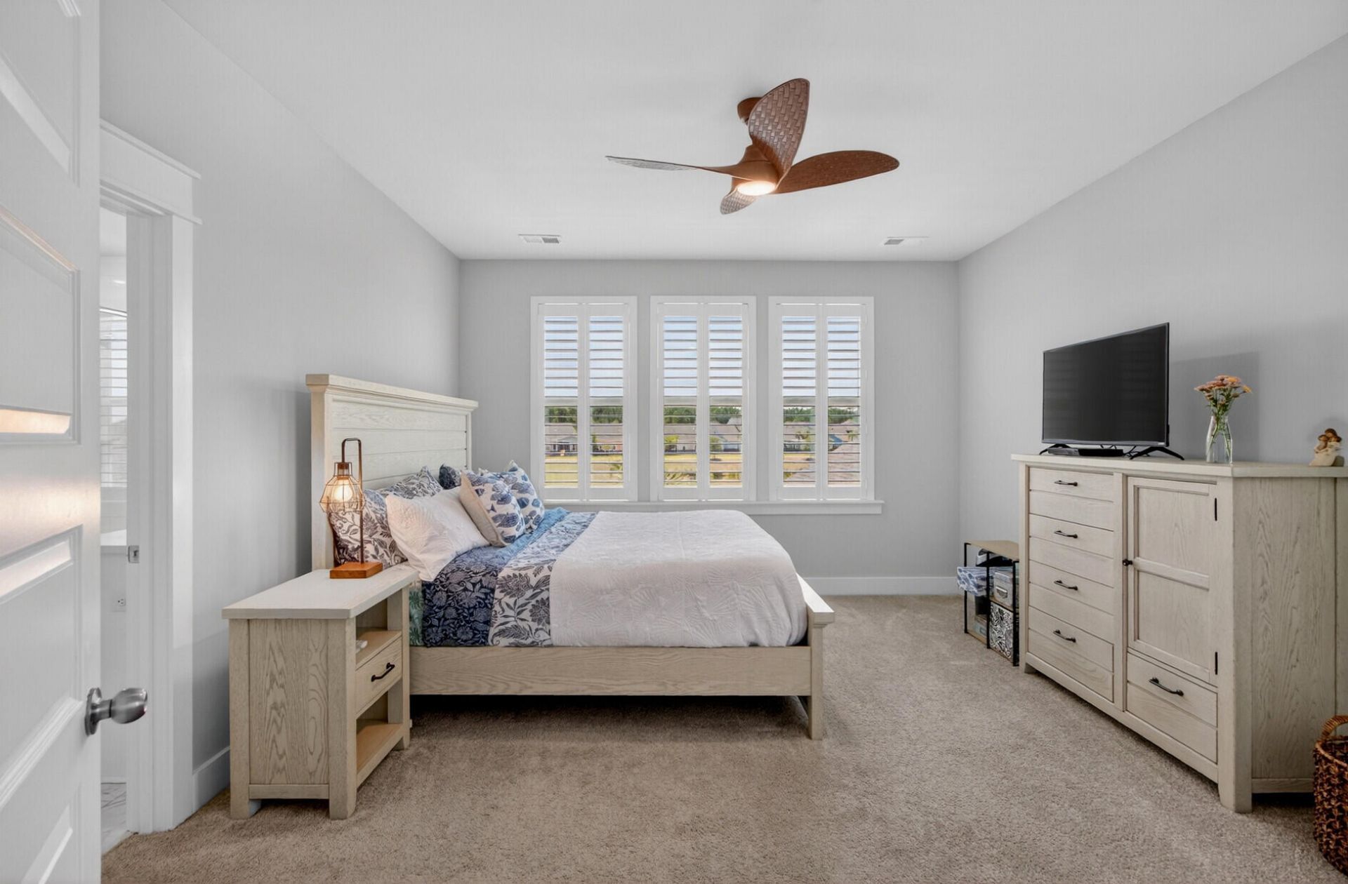 202 Ashworth Drive Photo 30