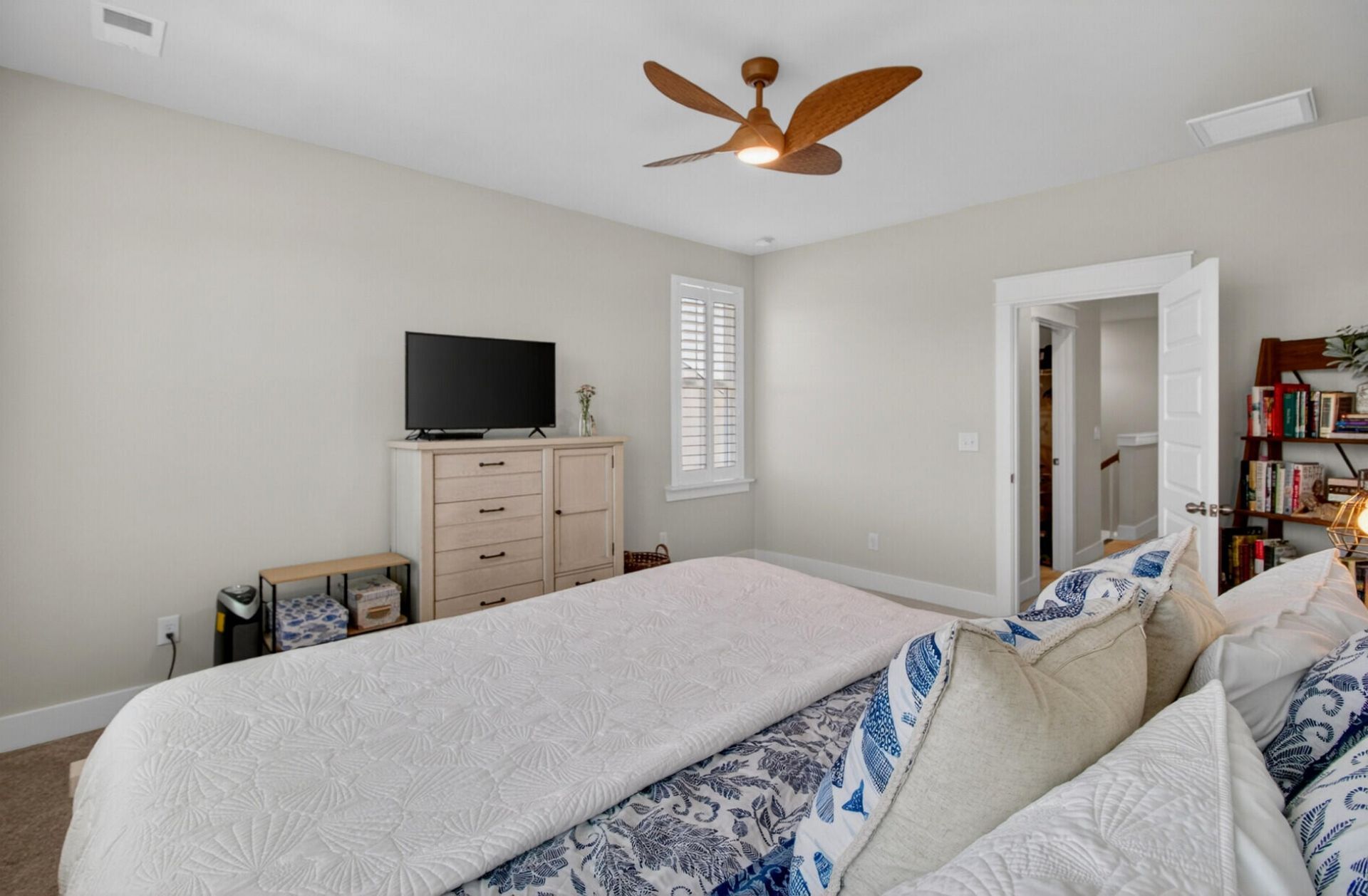 202 Ashworth Drive Photo 32