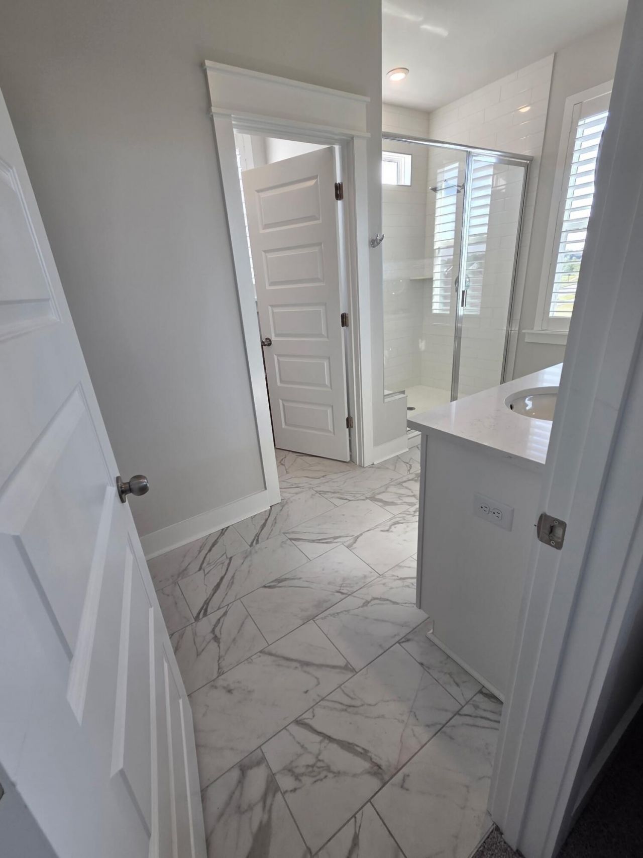 202 Ashworth Drive Photo 34